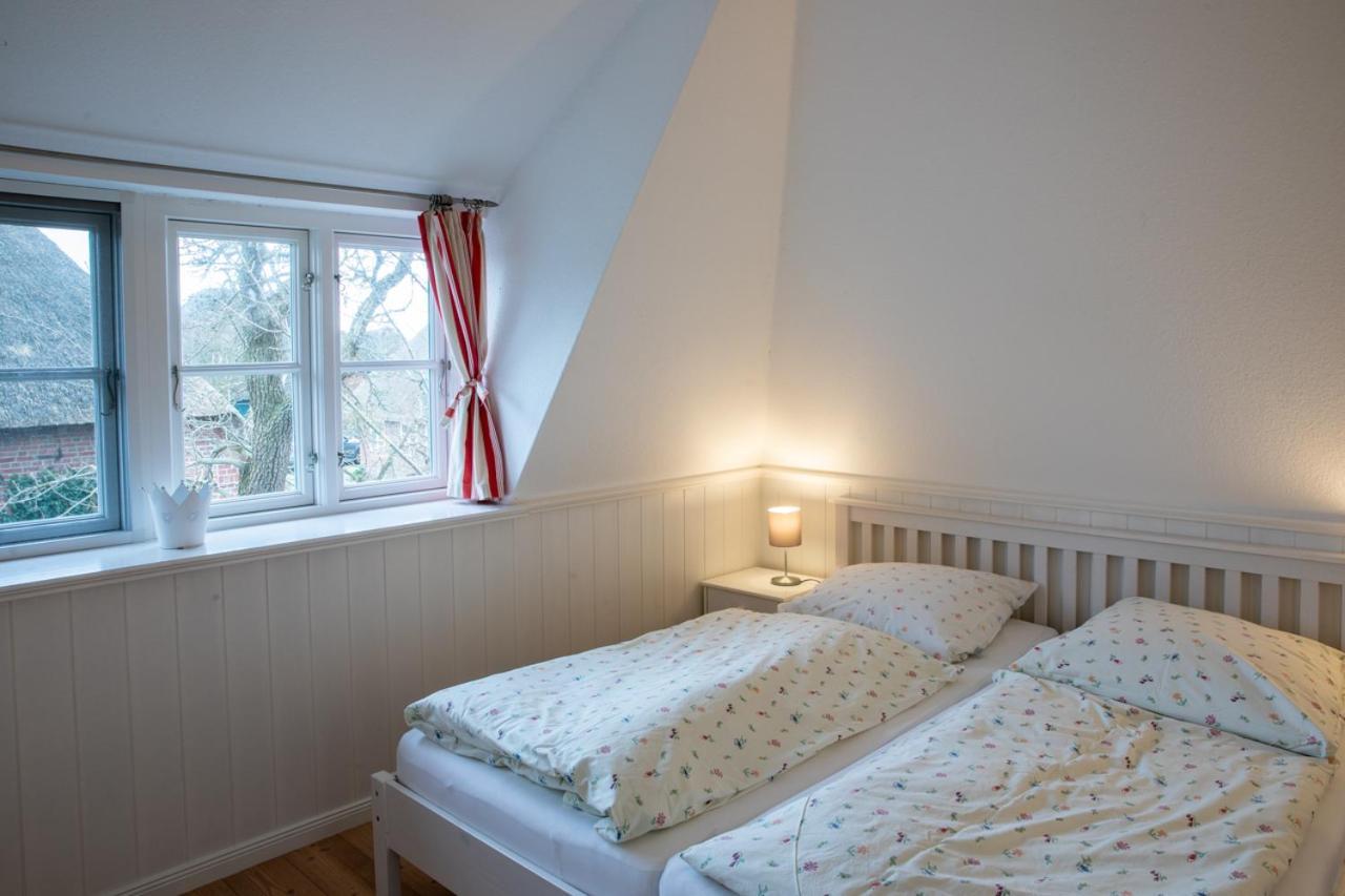 Ferienwohnung Oldsum Esterno foto